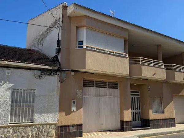 Casa independiente en calle San Isidro s/n photo 3