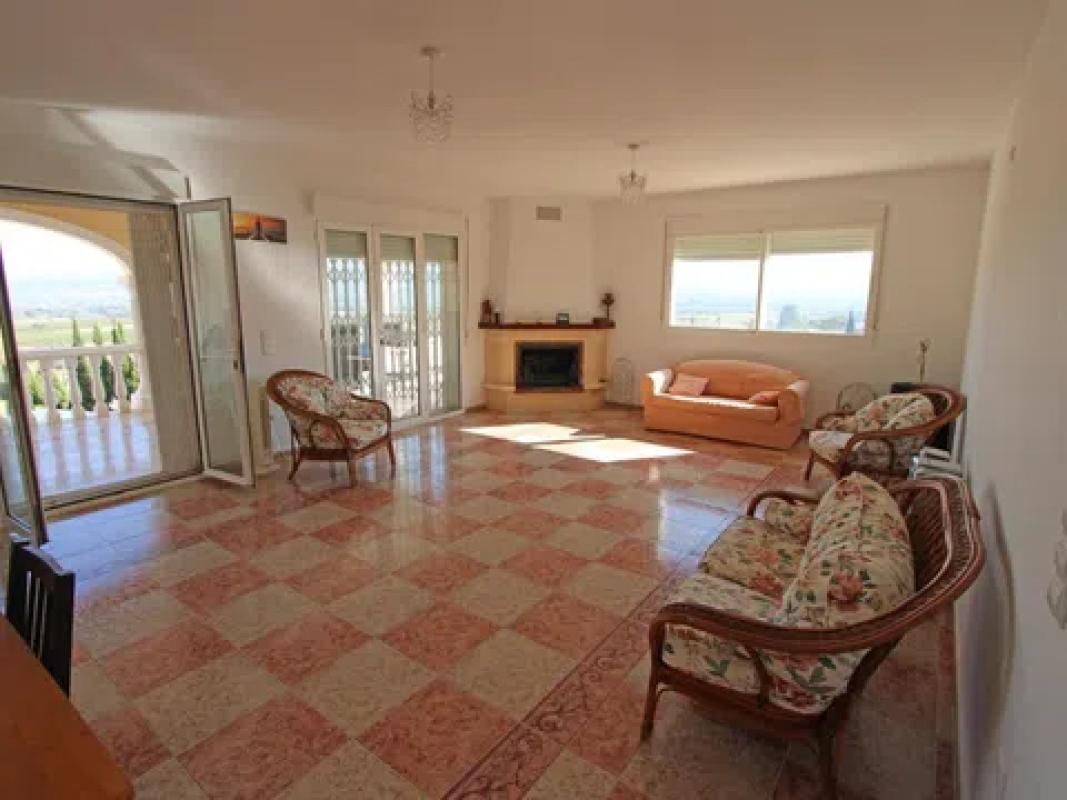 Продажа отдельного шале в  Tormos, Тормос photo 5