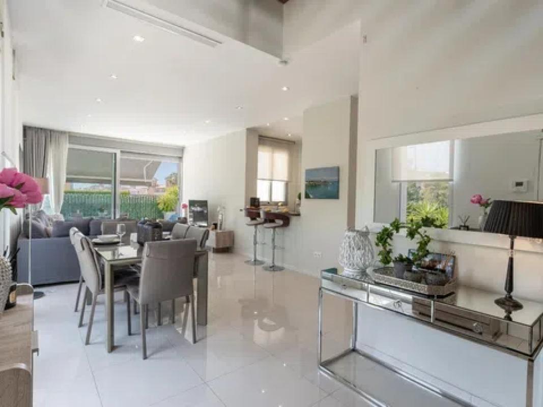 Properties for sale and rent in Spain photo 3