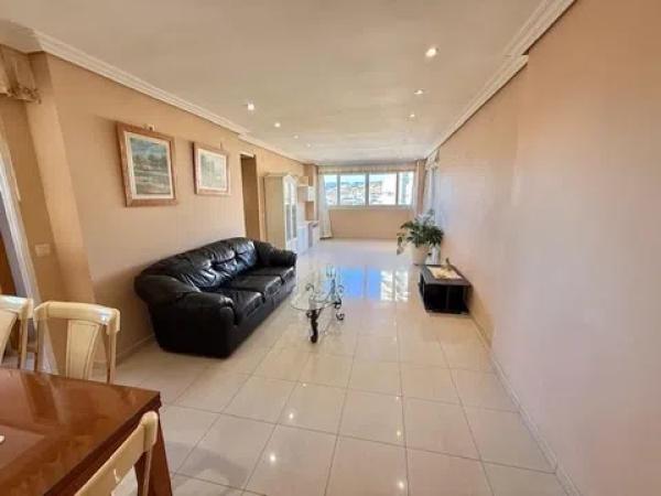 Sale of flat in Playa de Poniente, Benidorm
thumbnail 1