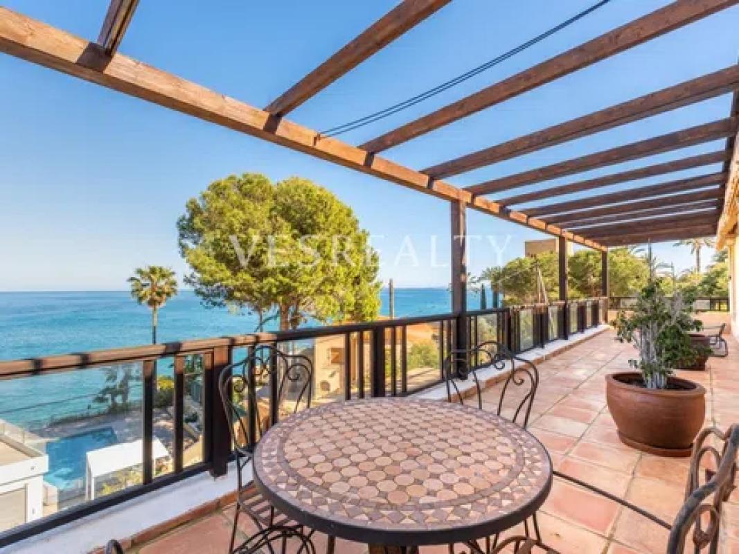 Venta de chalet independiente en Calle Montesinos, El Campello
photo 1