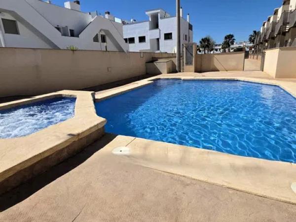 Ático en venta en  Calle Parque Antonio Gálvez, 58 a, Pilar de la Horadada photo 1