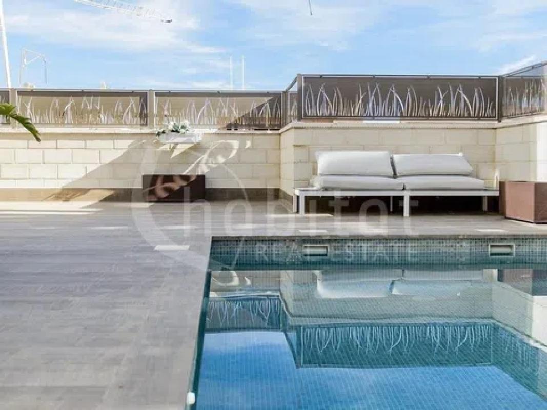 Venta de chalet independiente en Avenida Riegos de Levante, Los Montesinos
photo 4