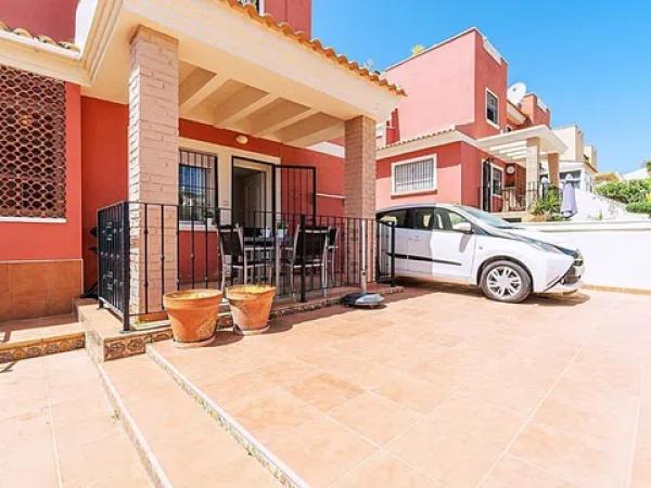 Chalet adosado photo 3