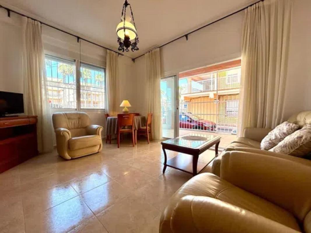 Sprzedaż mieszkania w Calle Catral, Torrevieja
photo 2