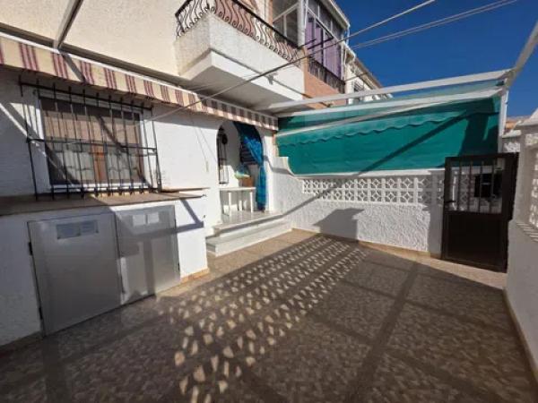 Chalet adosado photo 1
