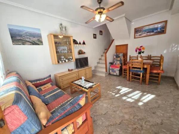 Chalet adosado photo 2