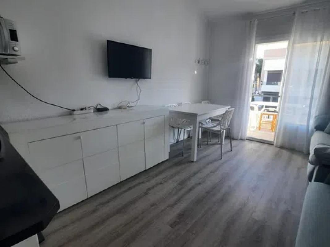 Venta de piso en Calle Poeta Rabindranath Tagore, 11, Torrevieja
 photo 2
