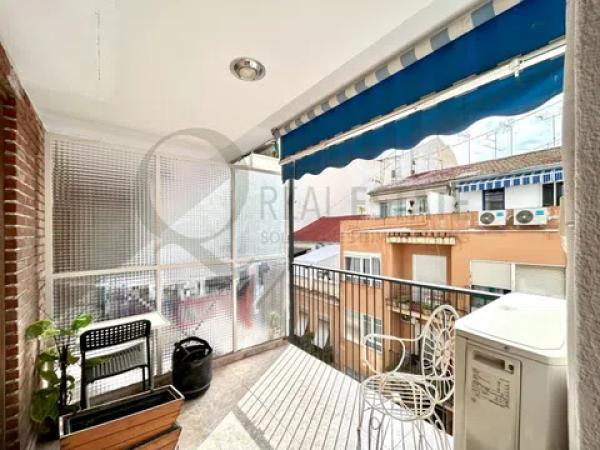 Sale of flat in Calle Pintor Velazquez, Alicante
 photo 1