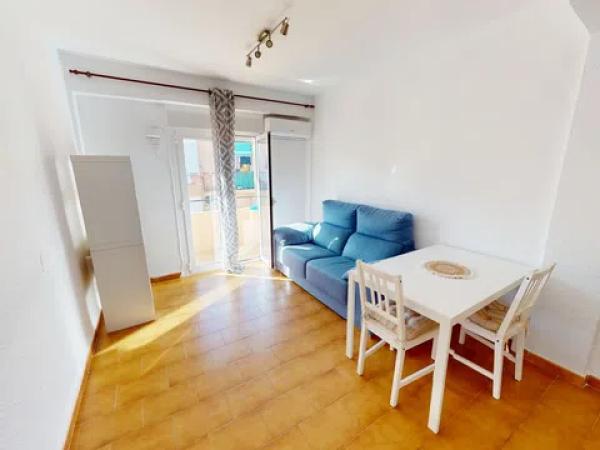 Sale of flat in Calle Maestro Luis Torregrosa, Alicante
 photo 2