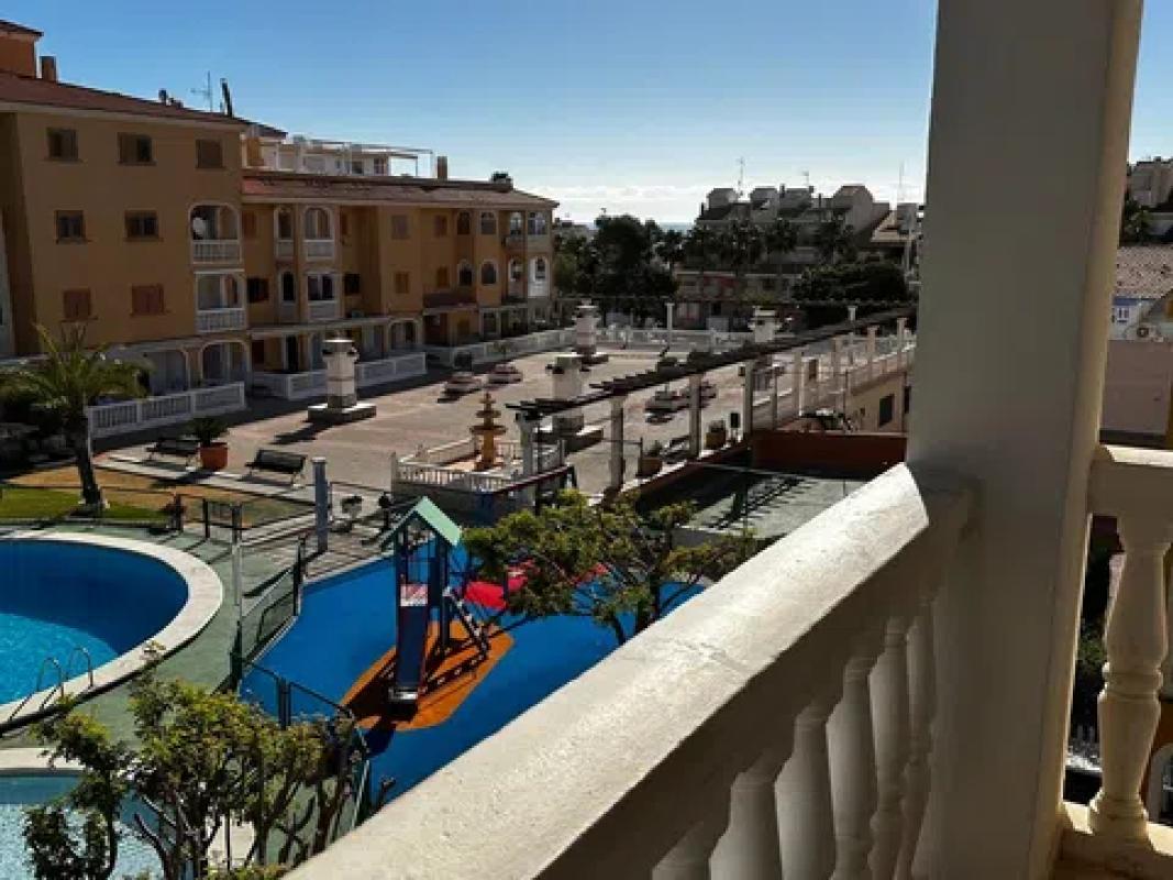 Venta de piso en Calle Ruperto Chapí, 4, El Campello
photo 3