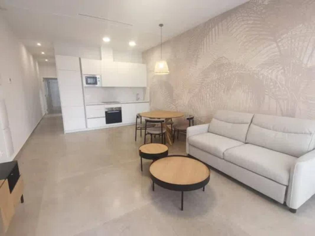 Venta de piso en Barrio Centro - Muelle Pesquero, Torrevieja
photo 1