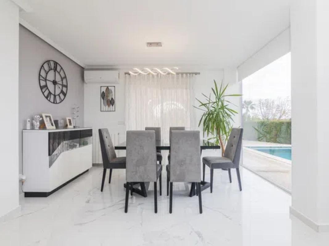 Продажа отдельного шале в  Avenida del Mediterráneo, 2, Монфорте-дель-Сид photo 3