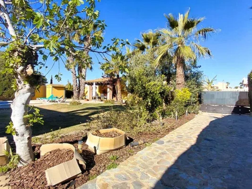 Продажа отдельного шале в  San Fulgencio, Сан-Фульхенсио photo 5