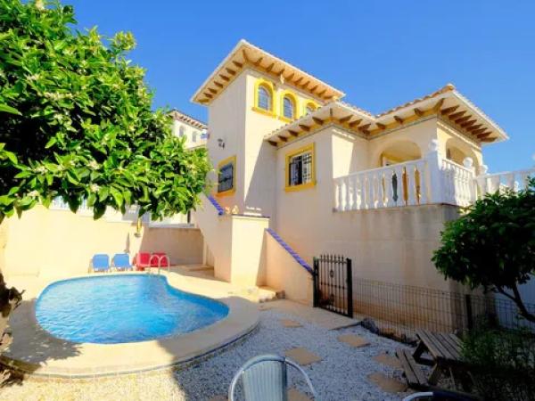Chalet independiente en venta en Barrio La Zenia, Orihuela
thumbnail 1