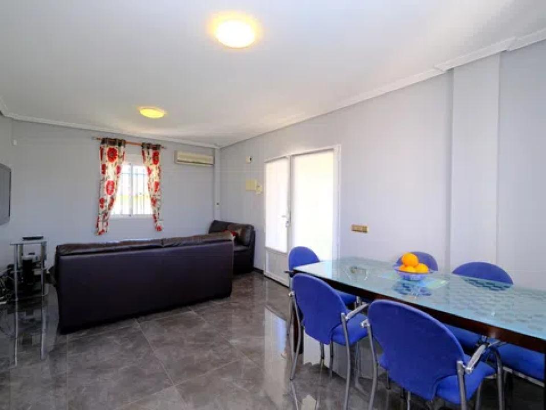 Sprzedaż niezależnego domku jednorodzinnego w Barrio La Zenia, Orihuela photo 5