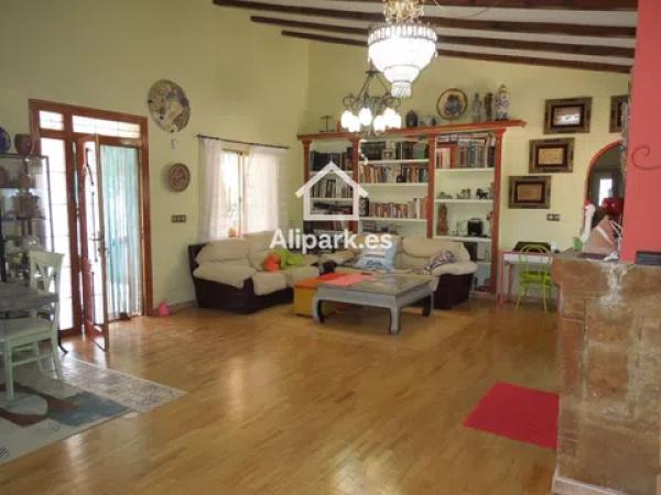 Casa independiente thumbnail 1