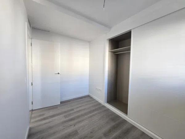 Продажа квартиры на Calle Valdepeñas, 12, Бенальмадена
 photo 3