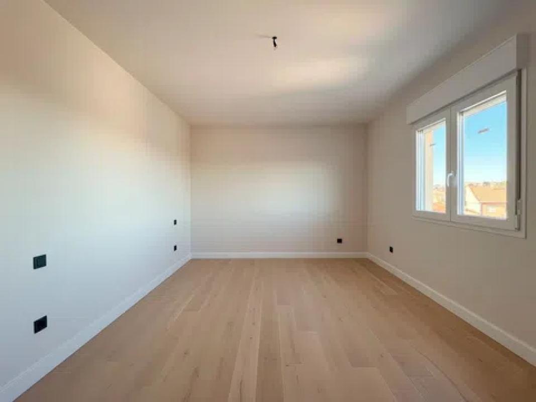 Venta de piso en Avenida Cortes de Aragón, 6, Pinseque
 photo 5