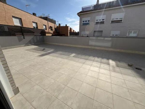 Sprzedaż mieszkania w Calle Mayor, 72, Puebla de Alfindén
thumbnail 1