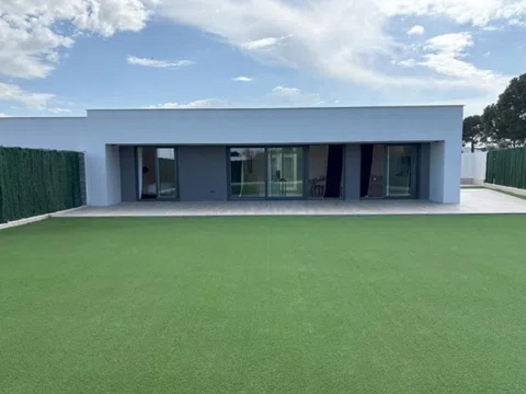Venta de chalet independiente en Calle Salida, 430, Zaragoza
photo 1