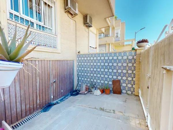 Chalet adosado en calle Medico Antonio Porpeta Clerigo photo 4