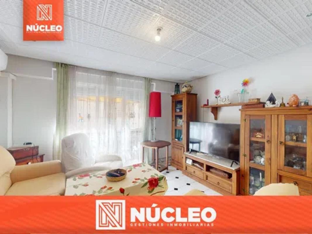 Venta de piso en Calle Velarde, Elche / Elx
photo 1