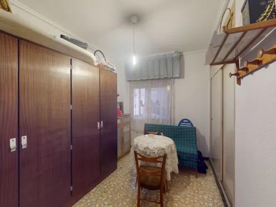 Venta de piso en Calle Velarde, Elche / Elx
photo 2