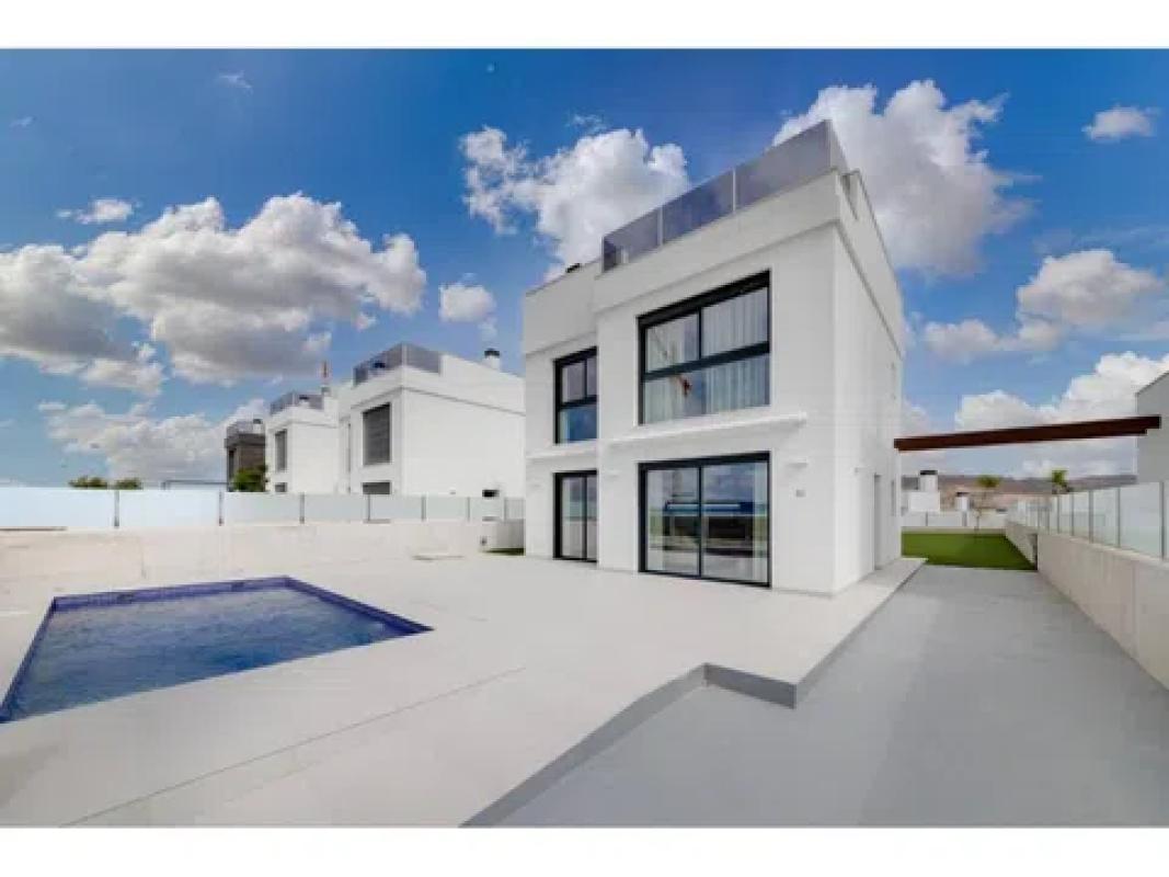 Venta de chalet independiente en Bonalba-Cotoveta, Mutxamel
photo 2