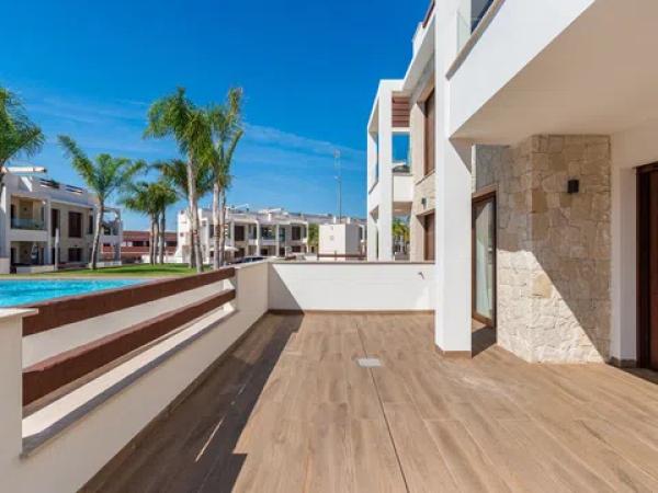 Chalet adosado en calle Zv 54, 5 r photo 1