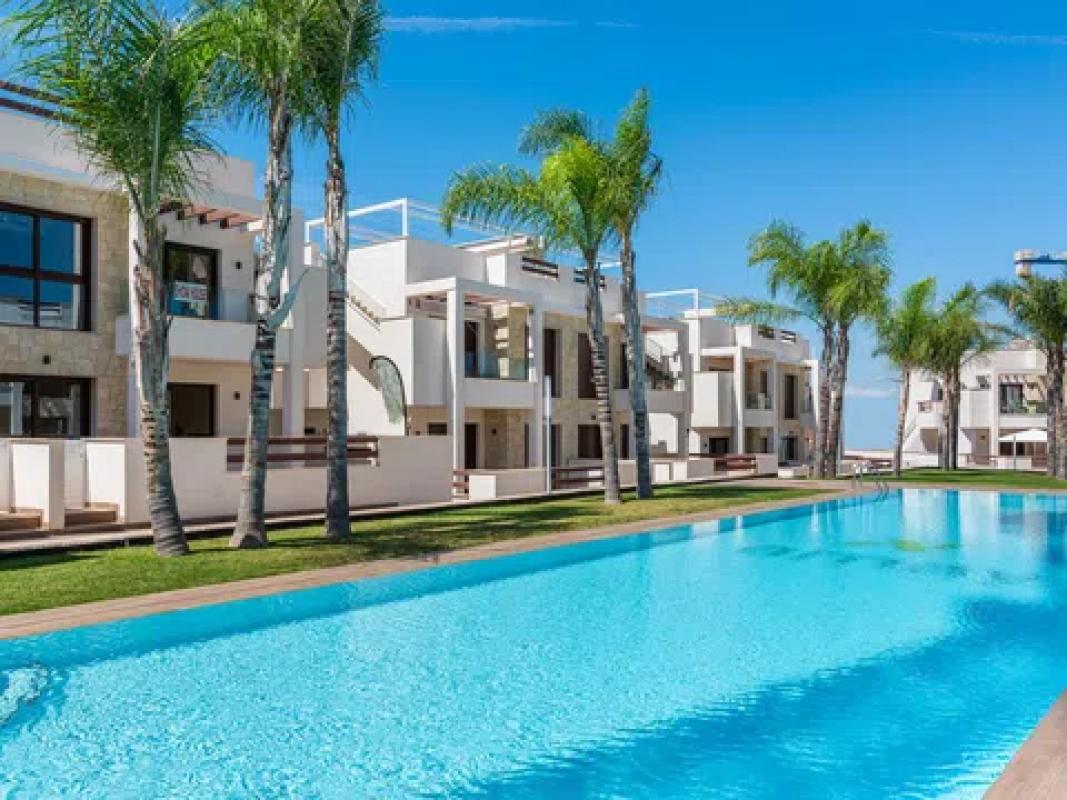 Продажа таунхауса в  Calle Zv 54, 5 R , Торревьеха photo 2
