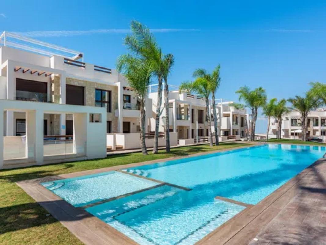 Продажа таунхауса в  Calle Zv 54, 5 R , Торревьеха photo 3
