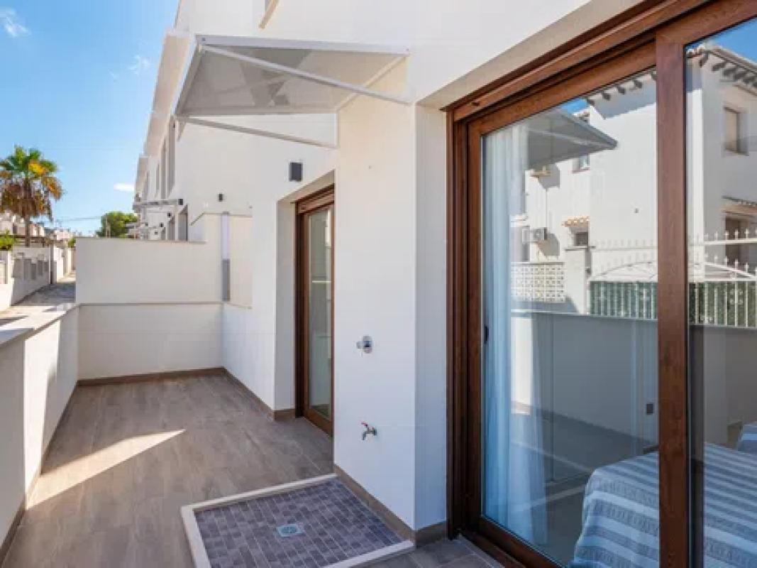 Продажа таунхауса в  Calle Zv 54, 5 R , Торревьеха photo 5