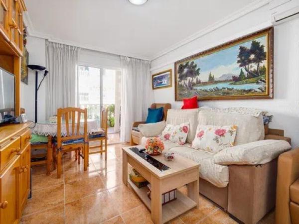 Venta de piso en Calle Bilbao, Torrevieja
 photo 2