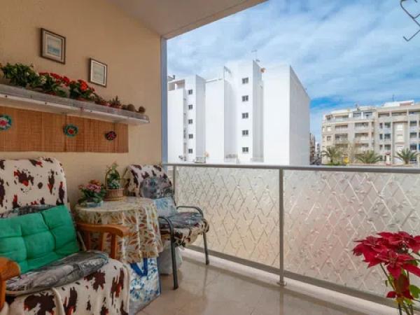 Sprzedaż mieszkania w Calle Capitán García Gea, Torrevieja
photo 1
