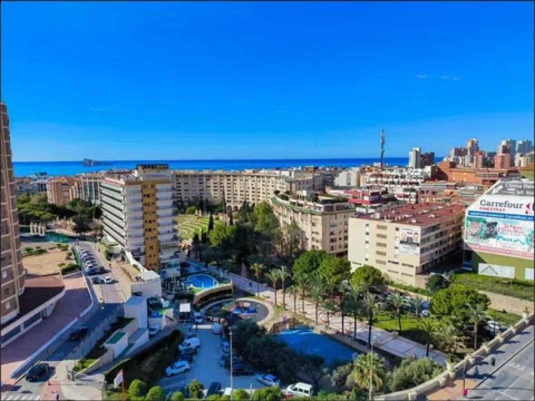 Penthouse sale in Avenida Alfonso Puchades, Benidorm photo 1