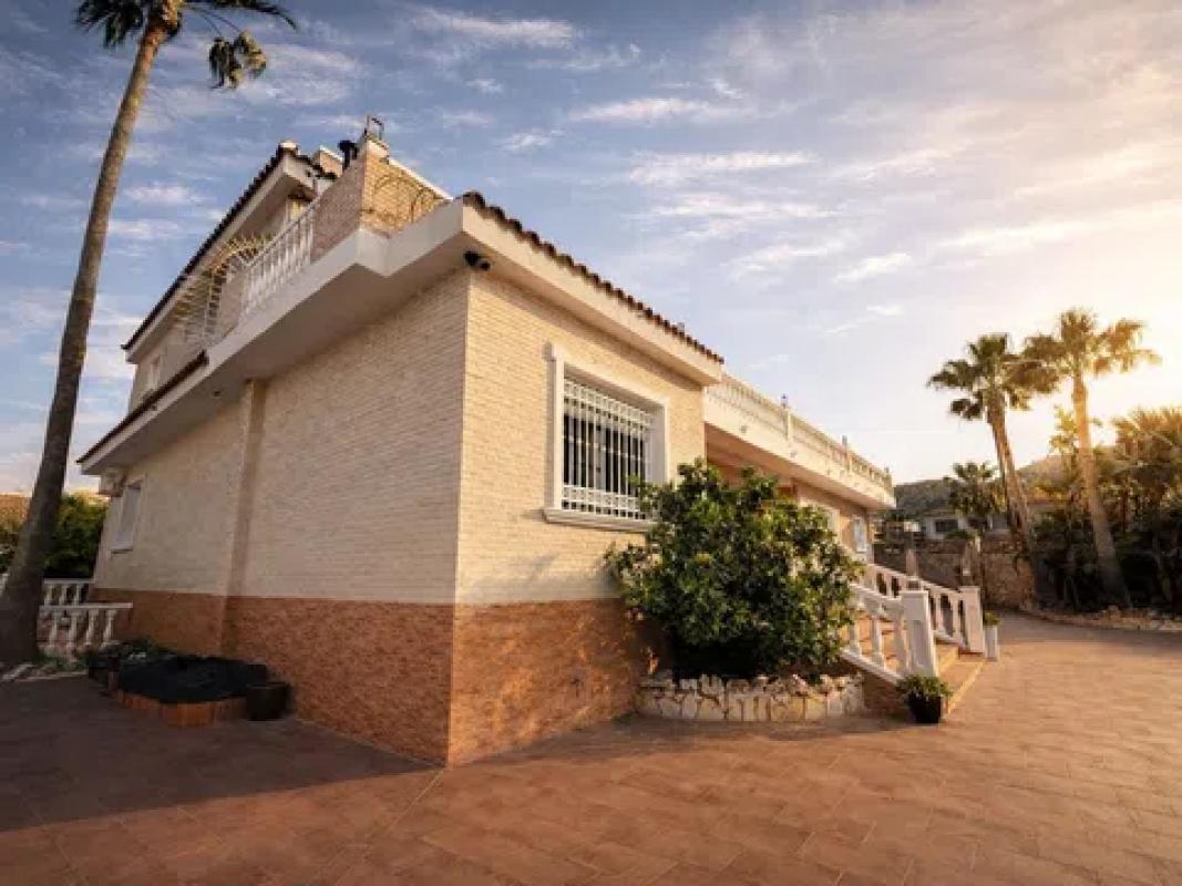 Venta de chalet independiente en DR SEVERO OCHOA, Benidorm
photo 3