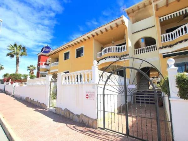 Ático en venta en  Avenida de Jaén, 3, Rojales photo 2