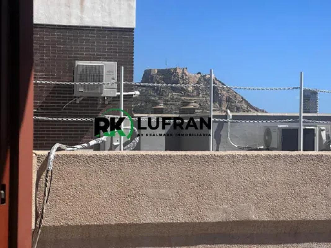 Venta de ático en  Barrio Ensanche-Diputación, Alicante / Alacant photo 2