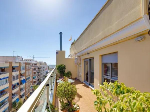 Ático en venta en  Calle San Policarpo, 15, Torrevieja photo 1