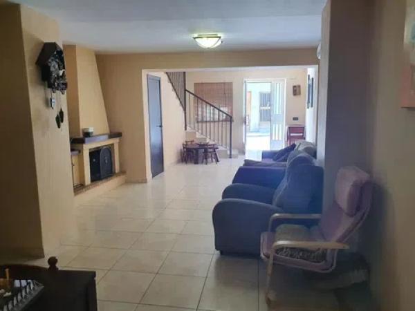 Chalet adosado en calle Benimagrell photo 1