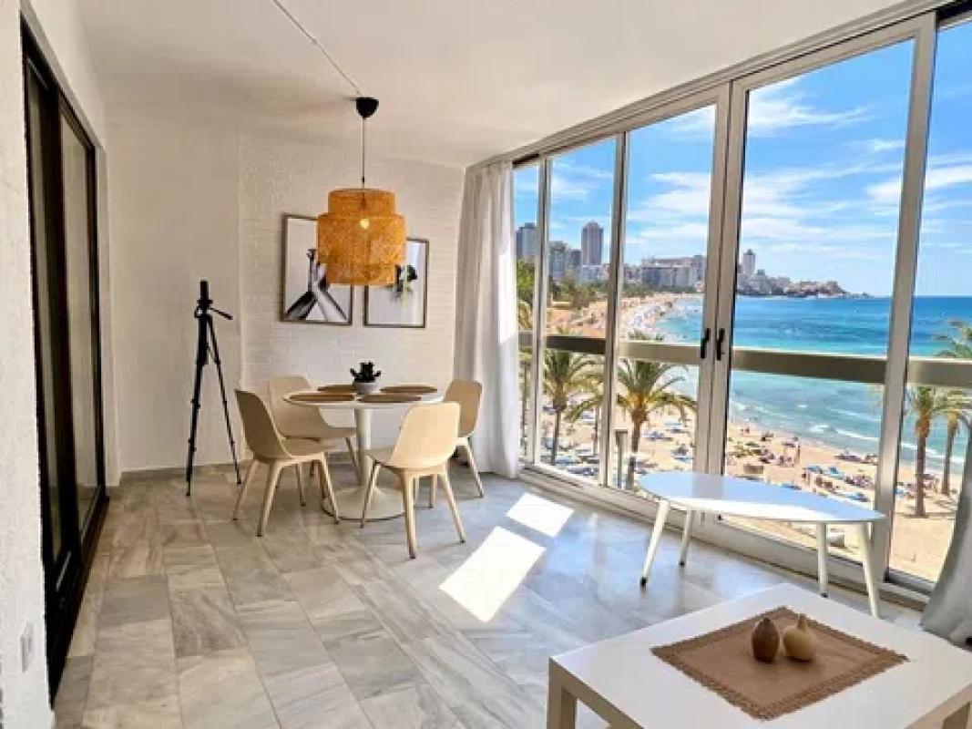 Sprzedaż mieszkania w Avenida del Mediterráneo, Benidorm
photo 1