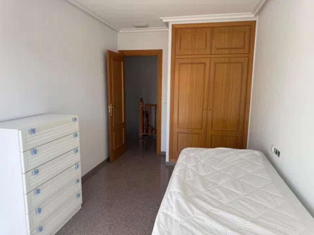 Venta de duplex en Calle Poeta Ausiàs March, Novelda photo 1