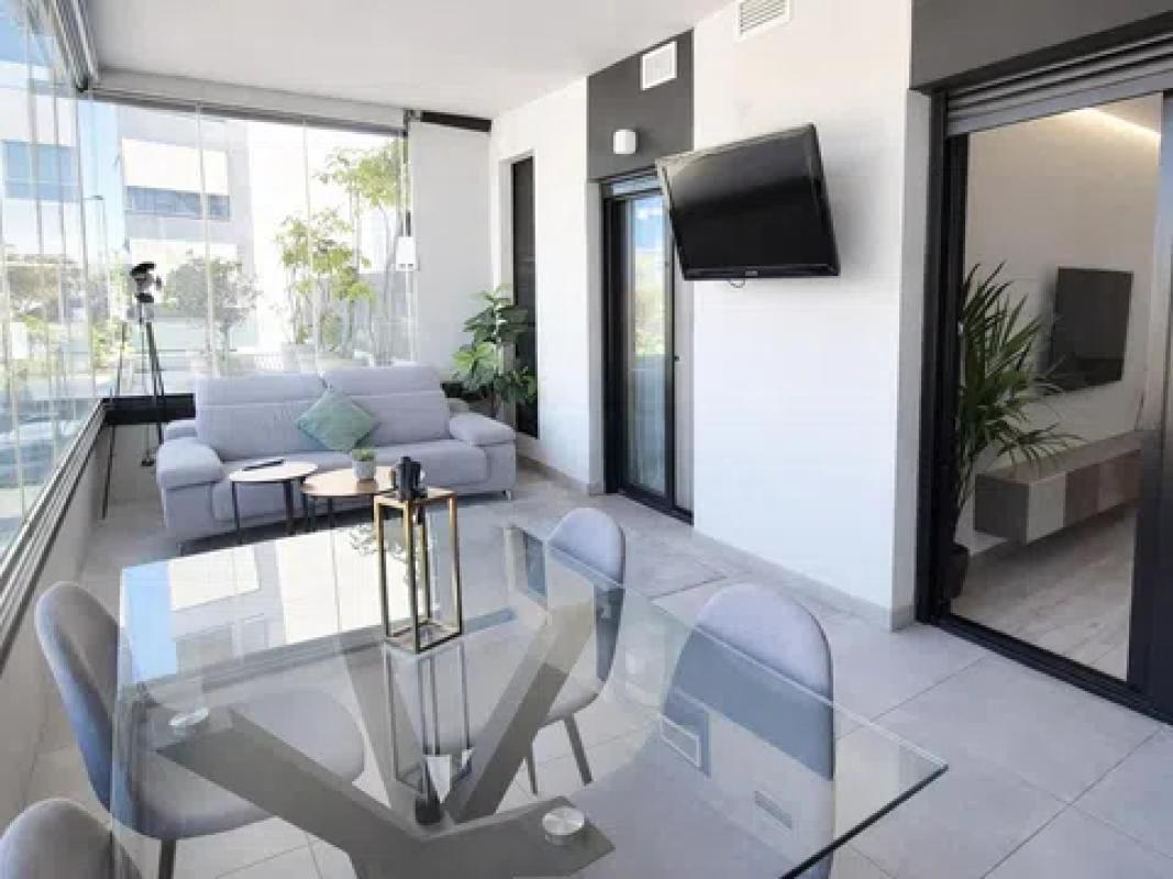 Venta de piso en Barrio Travalón, Elche / Elx
photo 1