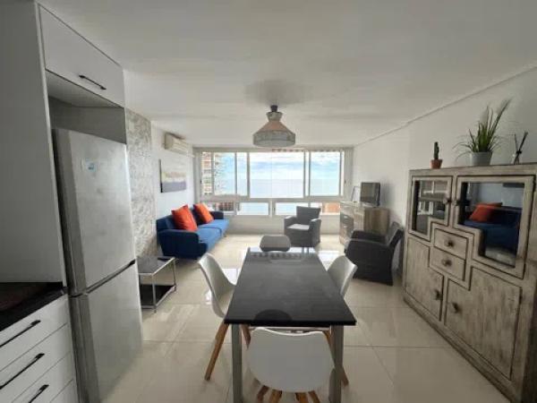 Sale of flat in Avenida de Villajoyosa, Alicante
 photo 3