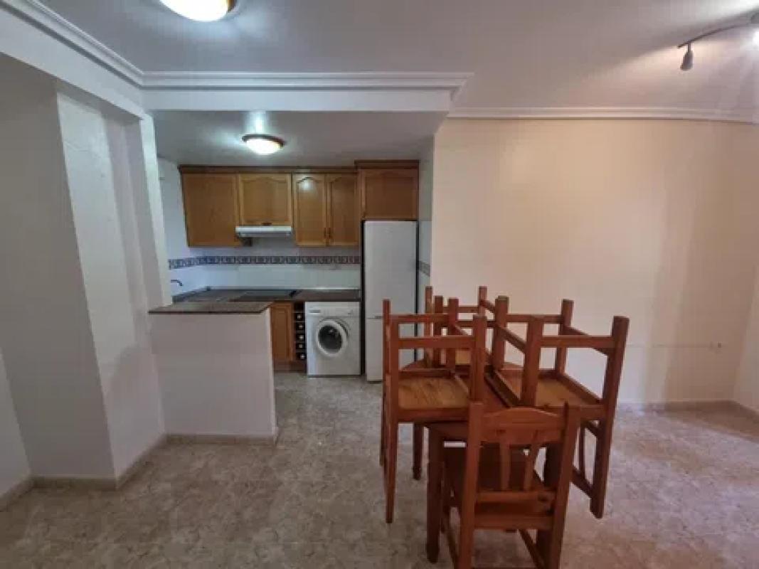 Venta de piso en Calle Joven Pura, Torrevieja
 photo 3