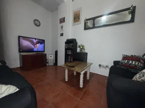 Chalet adosado en calle Jamaica photo 3