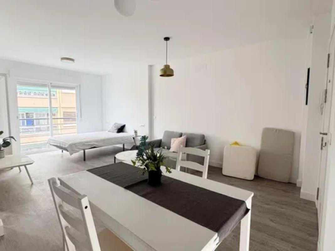 Продажа студии в Barrio Los Castillejos - La Trinidad, Малага photo 3