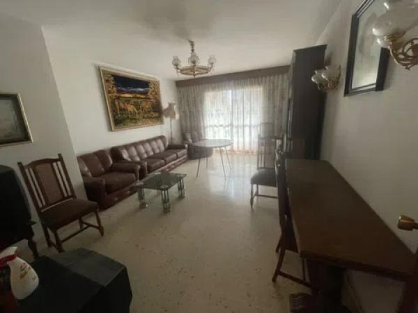Продажа квартиры на Barrio Los Castillejos - La Trinidad, Малага
thumbnail 3