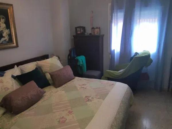 Venta de piso en Calle Ibrahin, 4, Málaga
thumbnail 1